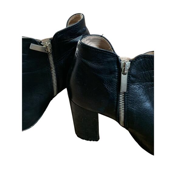 Zara Basic Collection SZ 38 (7.5) Black Leather Side Zip 3.5 Heel Bootie Point - Picture 3 of 8